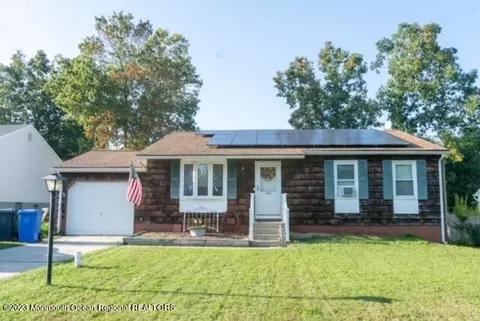 116 Topsail Ln, Manahawkin, NJ 08050