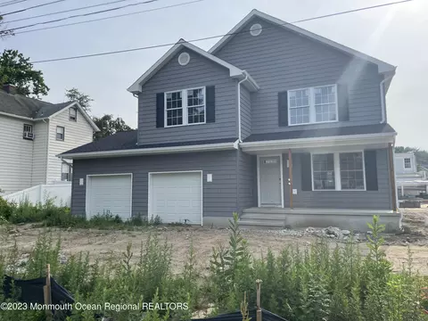14 Park Ave, Hazlet, NJ 07730