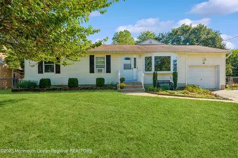 559 Michigan Ave, Brick, NJ 08723