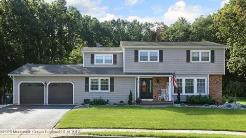 3 Old Bridge Pl, Howell, NJ 07731