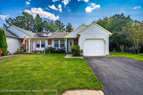 144 Sunset Rd # b, Whiting, NJ 08759