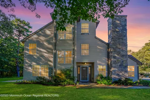3906 Cleveland St, Toms River, NJ 08755