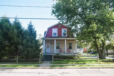 255 Grove St, Woodbridge, NJ 07095