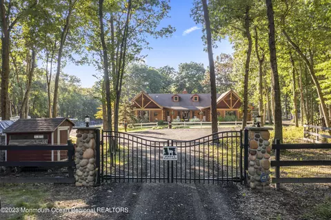15 Brookside Rd, Millstone, NJ 08510 photo 2