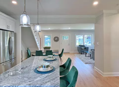 2 May Ct, Red Bank, NJ 07701