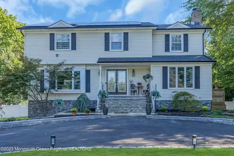 702 Deal Rd, Oakhurst, NJ 07755