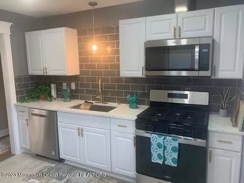 29 Tudor Ave, Berkeley, NJ 08721 photo 3