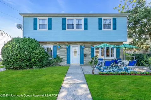 703 N Cornwall Ave, Ventnor City, NJ 08406