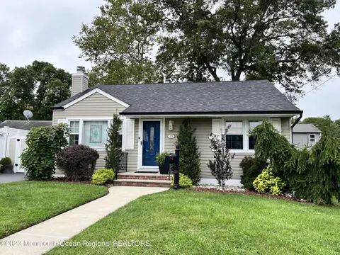 33 Grace Ave, Port Monmouth, NJ 07758