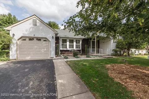 5 Andover Ct #64, Whiting, NJ 08759