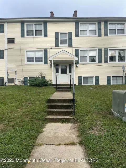 258 Sawmill Rd # B, Brick, NJ 08724
