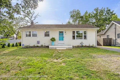 241 Ensign Ave, Beachwood, NJ 08722