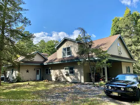 113 N Maple Ave, Tuckerton, NJ 08087