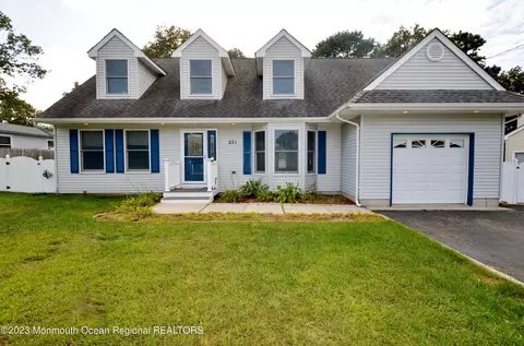 271 Sextant Rd, Manahawkin, NJ 08050