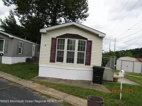 9 Phillips St, Howell, NJ 07731 photo 4