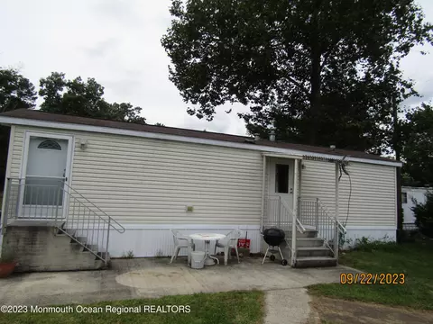 9 Phillips St, Howell, NJ 07731 photo 6