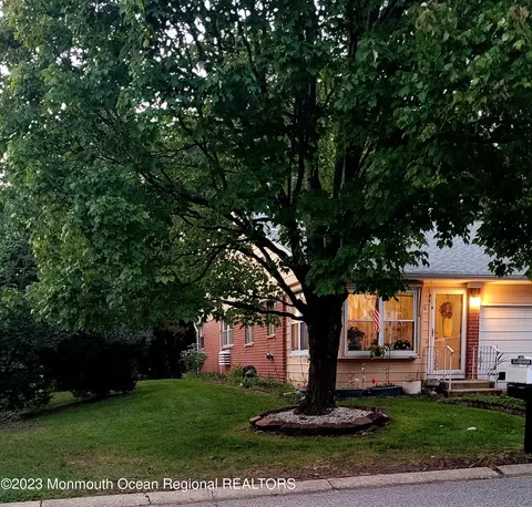 166 Hudson Pkwy #A, Whiting, NJ 08759