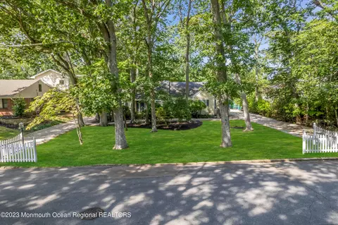 Exterior - 1007 Forrest Rd, Brielle, NJ 08730 photo 13 of 13