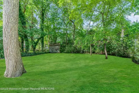 Exterior - 1007 Forrest Rd, Brielle, NJ 08730 photo 10 of 13