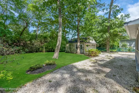 Exterior - 1007 Forrest Rd, Brielle, NJ 08730 photo 11 of 13