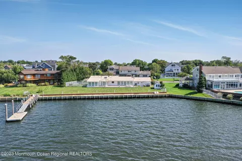 28 Lori Rd, Monmouth Beach, NJ 07750
