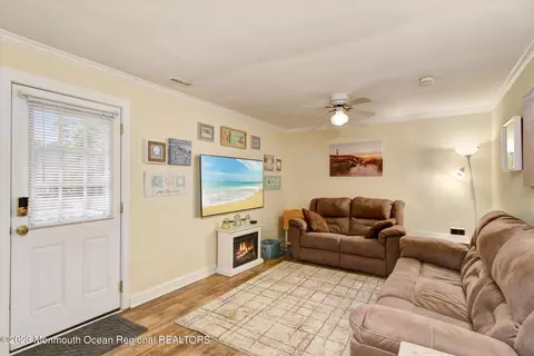 412 Rose Ave, Brick, NJ 08724 photo 2