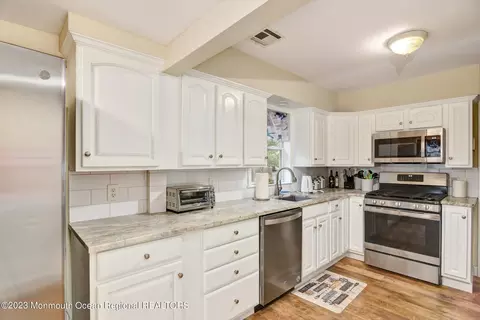 412 Rose Ave, Brick, NJ 08724 photo 9