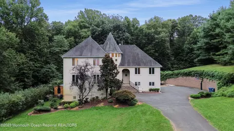 102 Mountainside Vw, Marlboro, NJ 07746