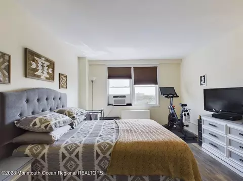 510 Deal Lake Dr #11A, Asbury Park, NJ 07712