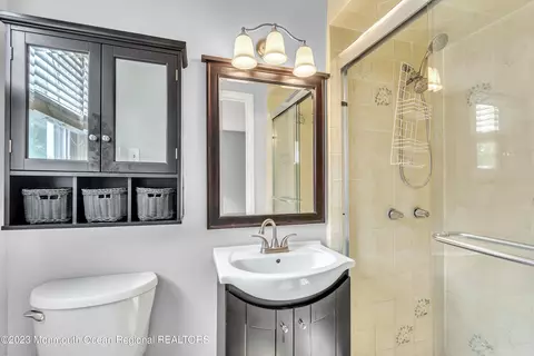 15 Devon Rd, Edison, NJ 08820 photo 32