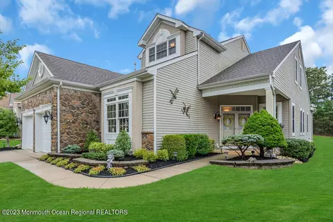 116 Spring Lake Blvd, Waretown, NJ 08758
