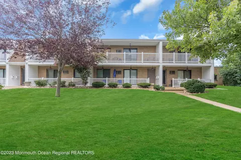 119 Avery Ave #D11, Long Branch, NJ 07740