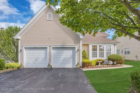22 Turtle Creek Run, Barnegat, NJ 08005