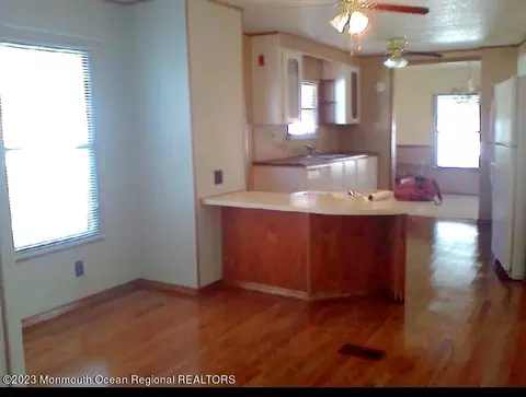 46 Eagle, Whiting, NJ 08759 photo 4