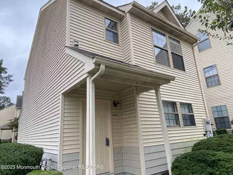 1400 Violet Ln, Jackson, NJ 08527