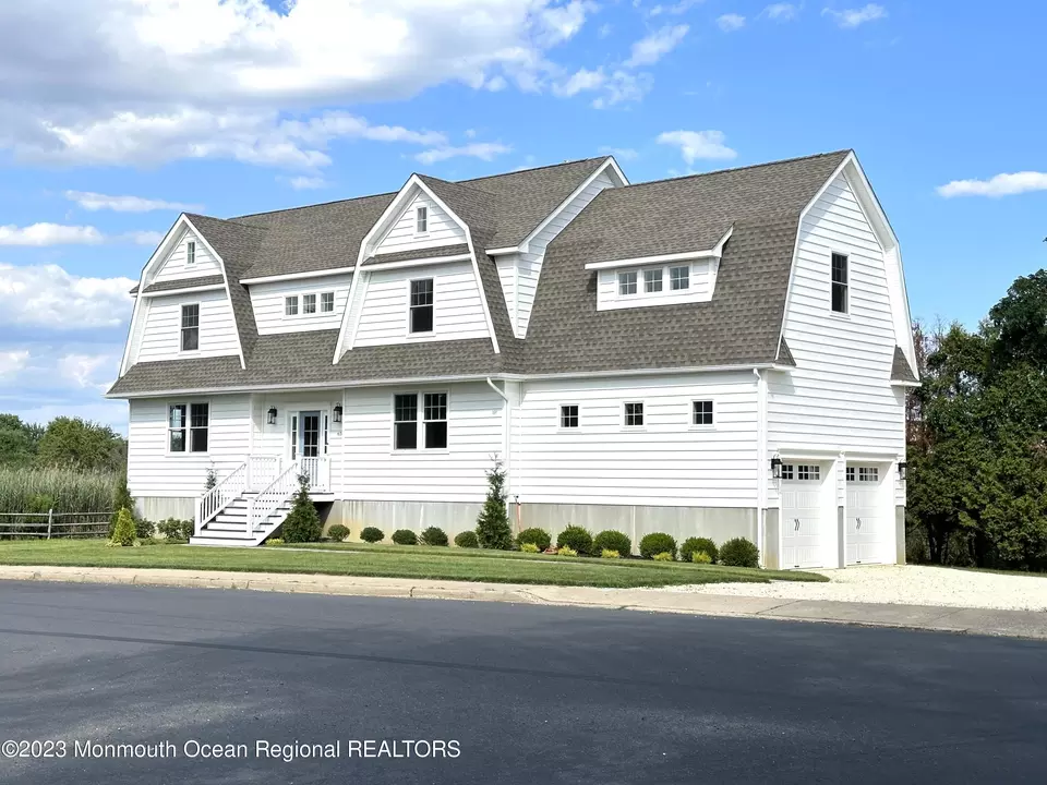 655 Main St, Belford, NJ 07718 30 Photos Movoto