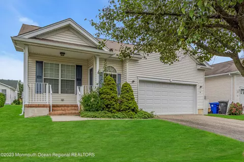 30 Shelley Rd, Brick, NJ 08724