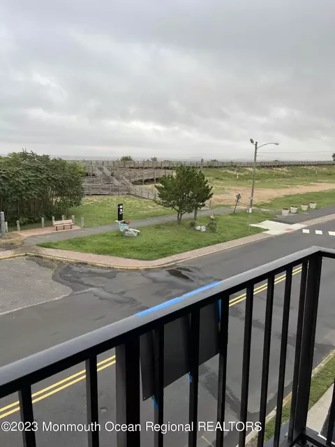 98 Beachway Ave #15, Keansburg, NJ 07734