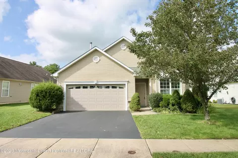 37 Country Walk Blvd, Manchester, NJ 08759