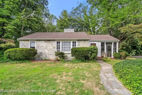44 Terrace Ave, Toms River, NJ 08753
