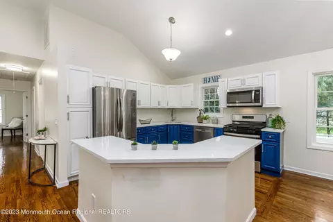 2 E Shadowlawn Dr, Neptune City, NJ 07753 photo 5