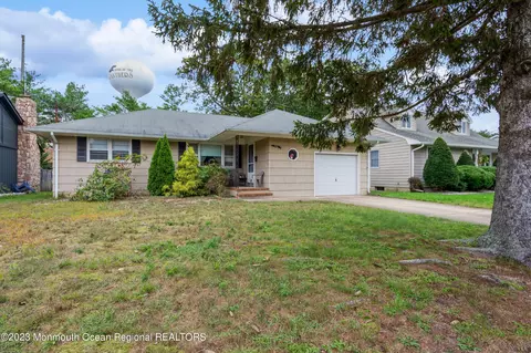 2115 Miller Rd, Point Pleasant, NJ 08742