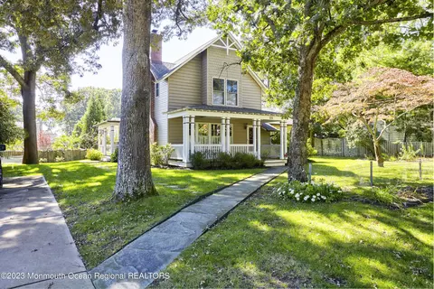 170 Summit Ave, Island Heights, NJ 08732