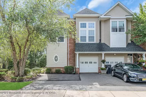 1 Melanie Way, Manahawkin, NJ 08050