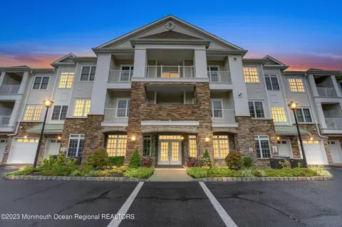 7318 Falston Cir, Old Bridge, NJ 08857