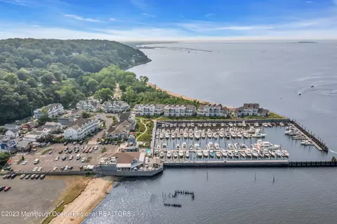 23 Lighthouse Pt Rd #402, Highlands, NJ 07732