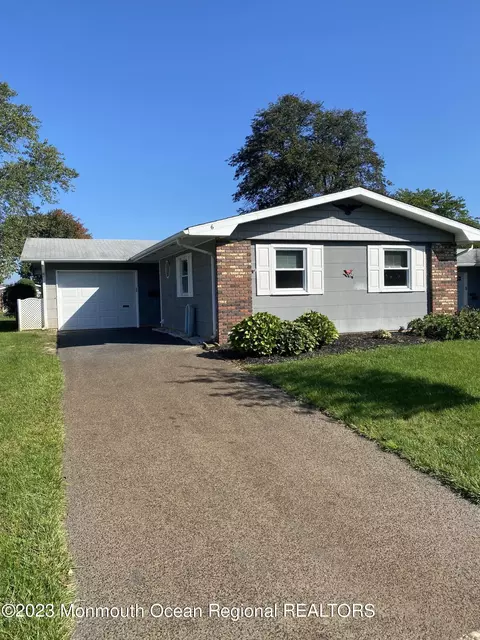 6 Robinson Rd, Brick, NJ 08724