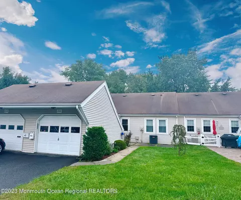 153 Cours De Pasteur # C, Howell, NJ 07731