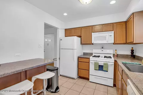 16 Darley Cir, Brick, NJ 08724 photo 7