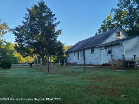 245 Jackson Mills Rd, Freehold, NJ 07728